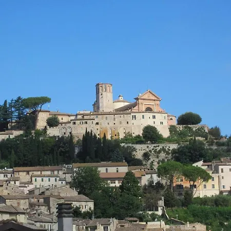 Lägenhet Paradiso Umbria 15 Minutes A1 Rome 1 Hour *