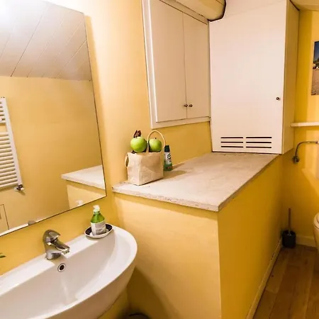 Paradiso Umbria 15 Minutes A1 Rome 1 Hour