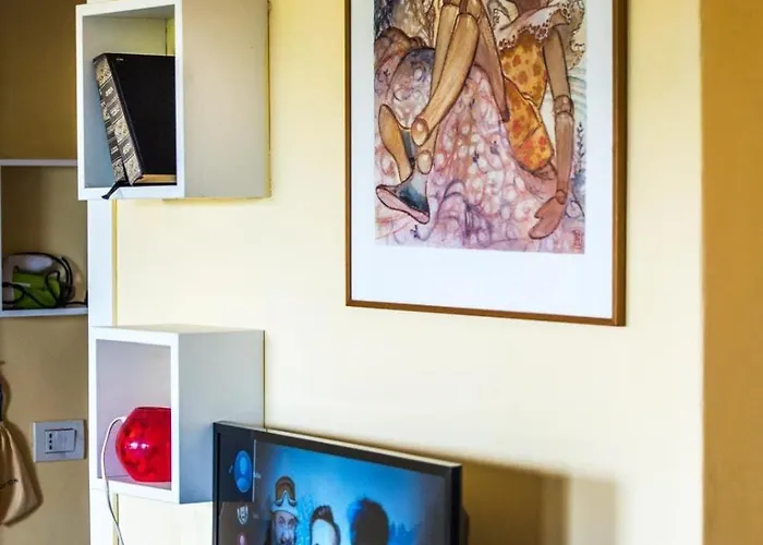 Paradiso Umbria 15 Minutes A1 Rome 1 Hour アパート *